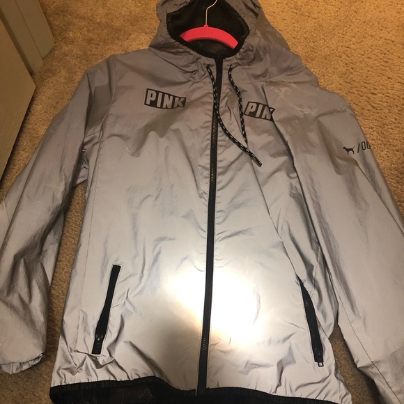 Pink jacket - Picture 2 of 3